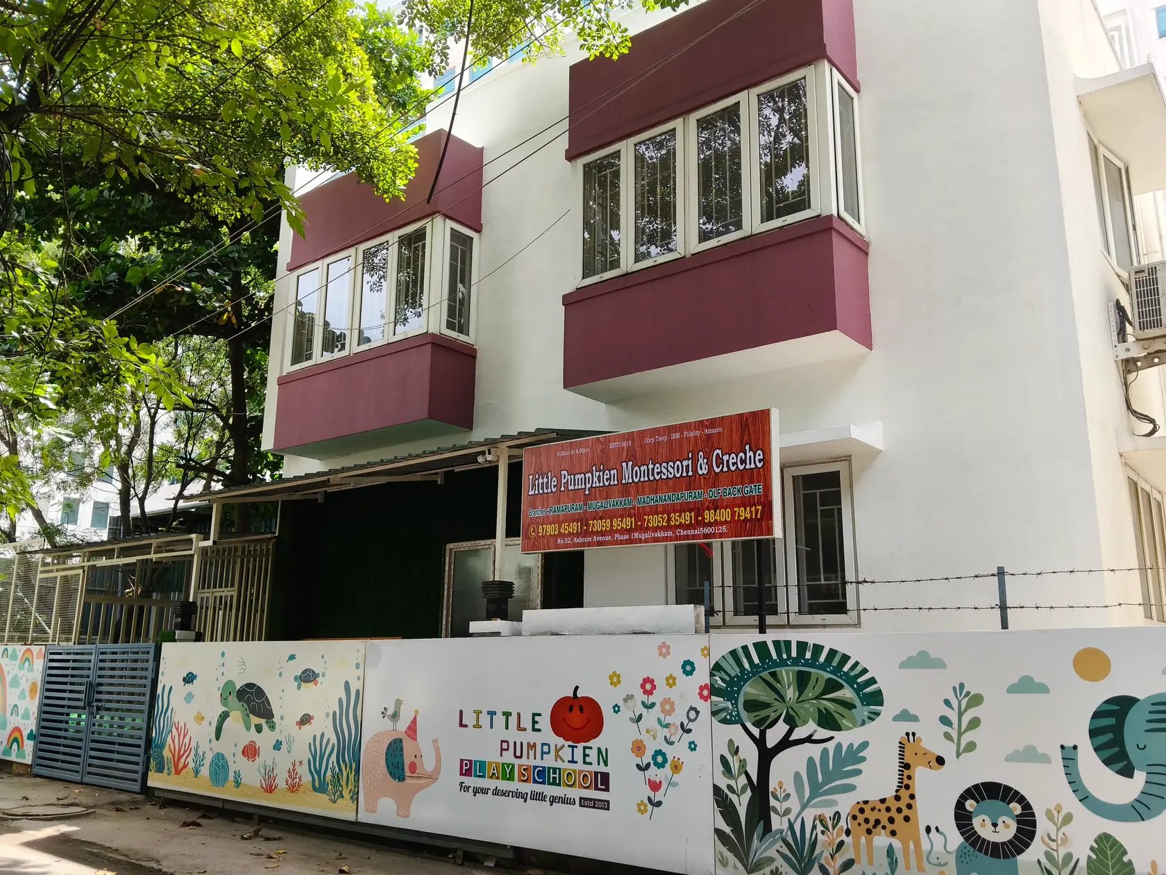 Front view of the Little Pumpkien Ashram Avenue campus